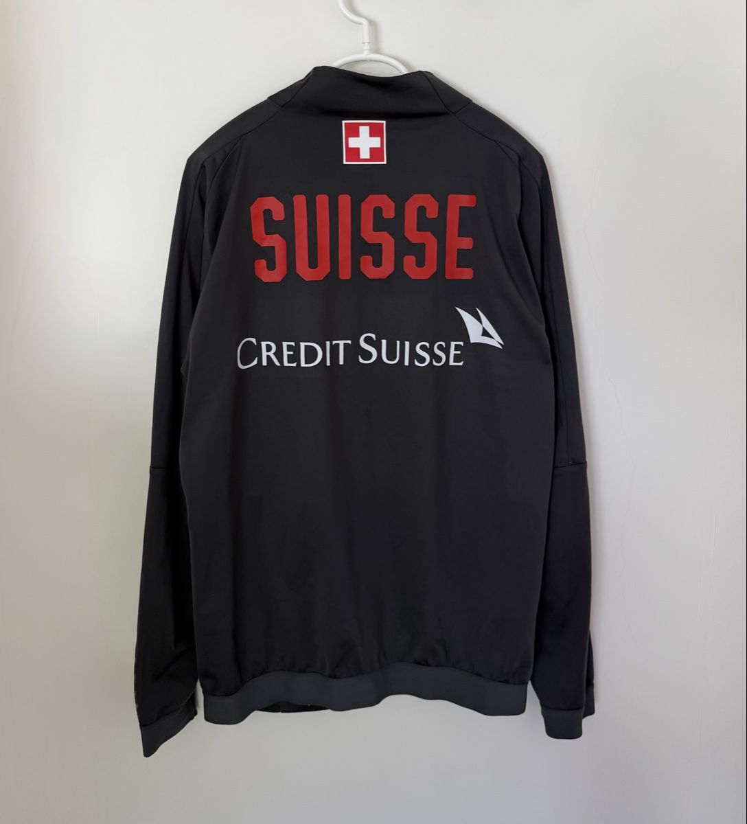 Puma Canottiere & Pantaloni: Schweizer Nati Pre Match Jacke 2018-19 Puma  – Usato da Füllinsdorf venduto da hae_gt9l 1