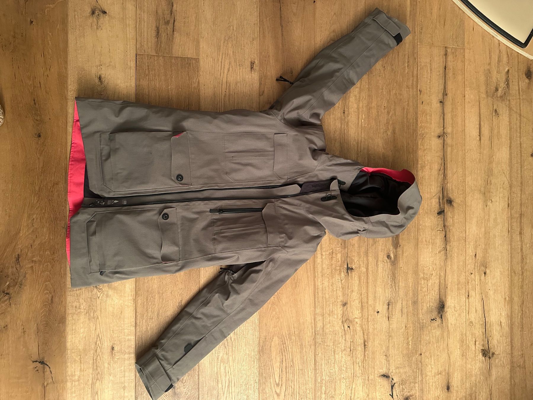 Rossignol Cappotti: Rosingnol waterproof ski / winter jacket. Size M – Nuovo (secondo la descrizione) da Confignon venduto da lynningva