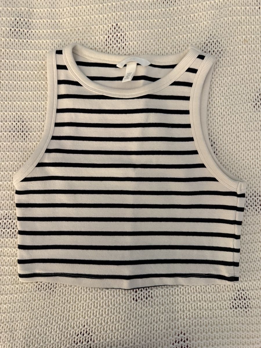H&M Tops: H&M Top – Gebraucht aus Binningen von zoemaya