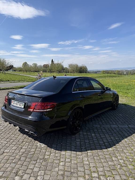 Autos: Mercedes E 63 AMG 4 Matic – Gebraucht aus St. Gallen von igo_xlz8 1
