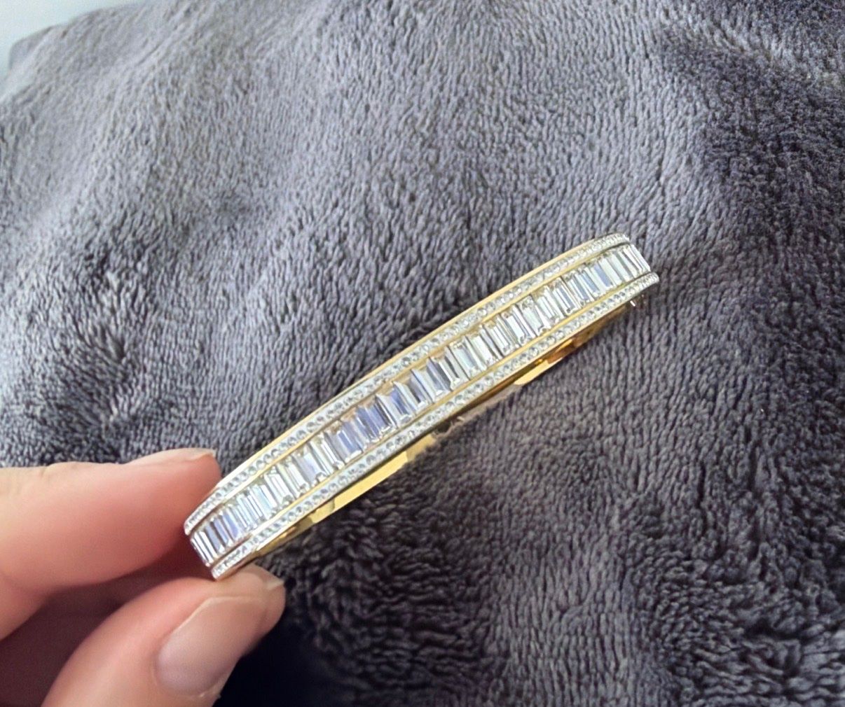 Armbänder & -reifen: Armreif gold mit Strass – Neu und originalverpackt aus Boswil von sza00
