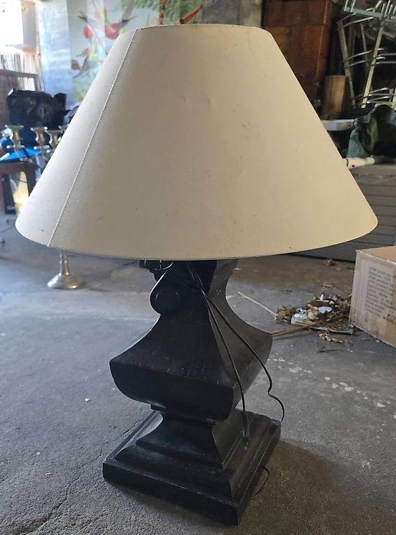 Lampade: Lampade antiche in legno massiccio – Usato da Locarno venduto da lag_j76q 2