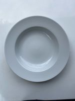 10 Stück. Tiefe Teller weiss Durchmesser 32 cm