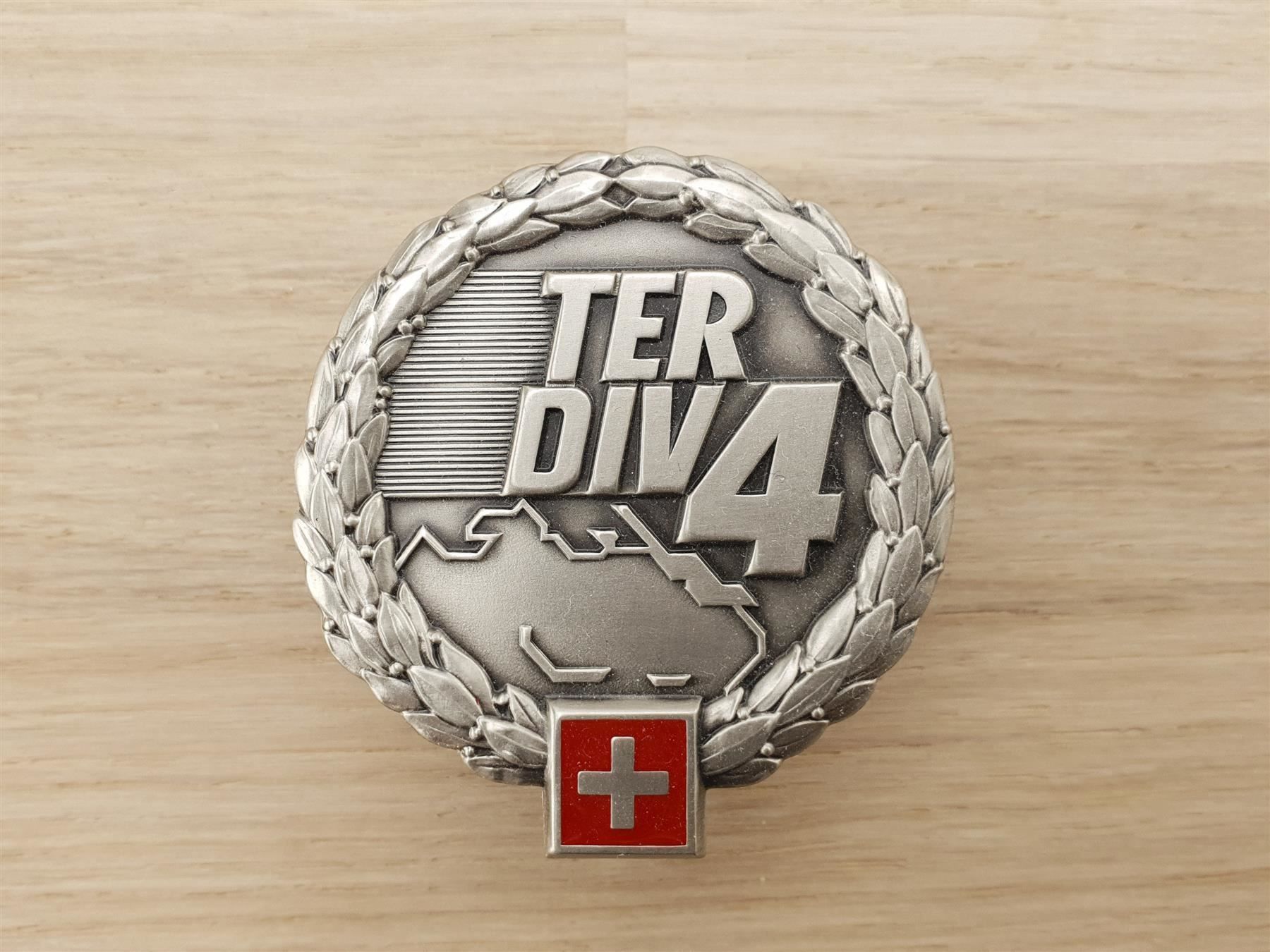 Placchette & Badge: Béret Emblem Ter Div 4 – Usato da Erlinsbach venduto da S700