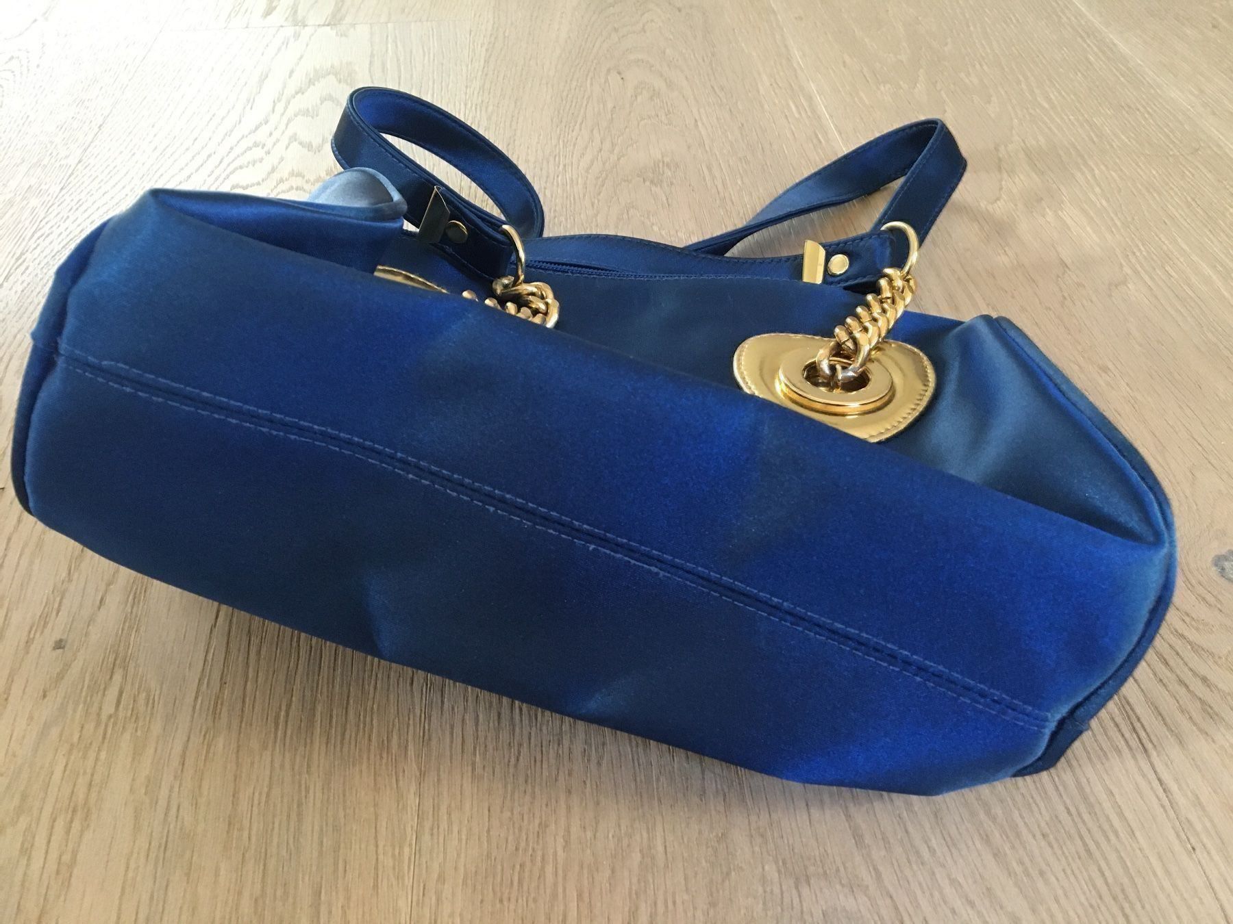 Borse da donna: Neue blaue Handtasche mit Herzmotiven – Nuovo (secondo la descrizione) da Winkel venduto da Flyhy2020 4