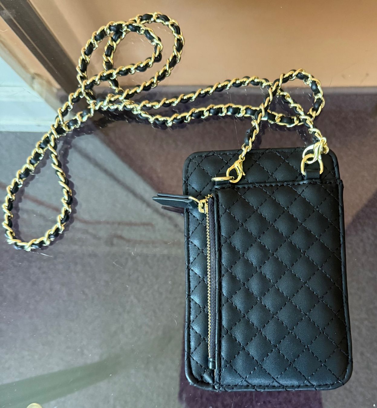 Guess Borse da donna: neue Guess Handy Tasche – Nuovo (secondo la descrizione) da Pfäffikon ZH venduto da Margot1