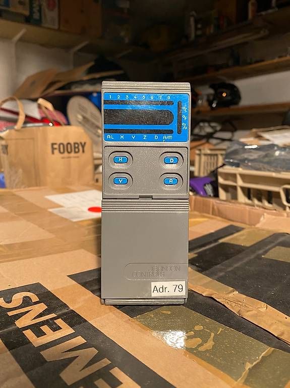 Modelleisenbahnen: Johnson Controls DC-9100-8004 – Gebraucht aus Schwanden-Brienz von Belvedere_