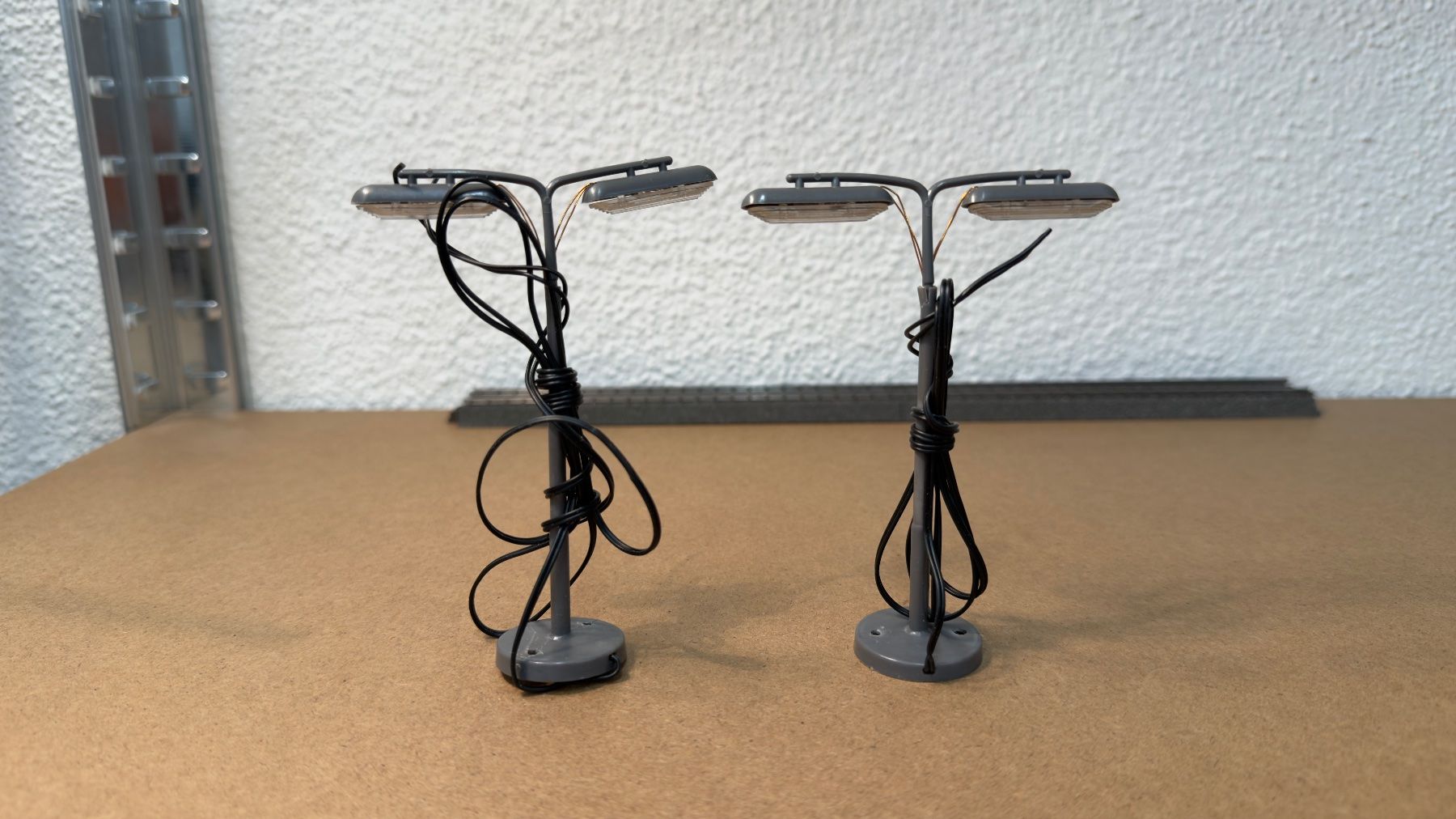 Modelleisenbahnen: Modelleisenbahn Licht 2x in EVP – Gebraucht aus Schlieren von rat_lq6b 1