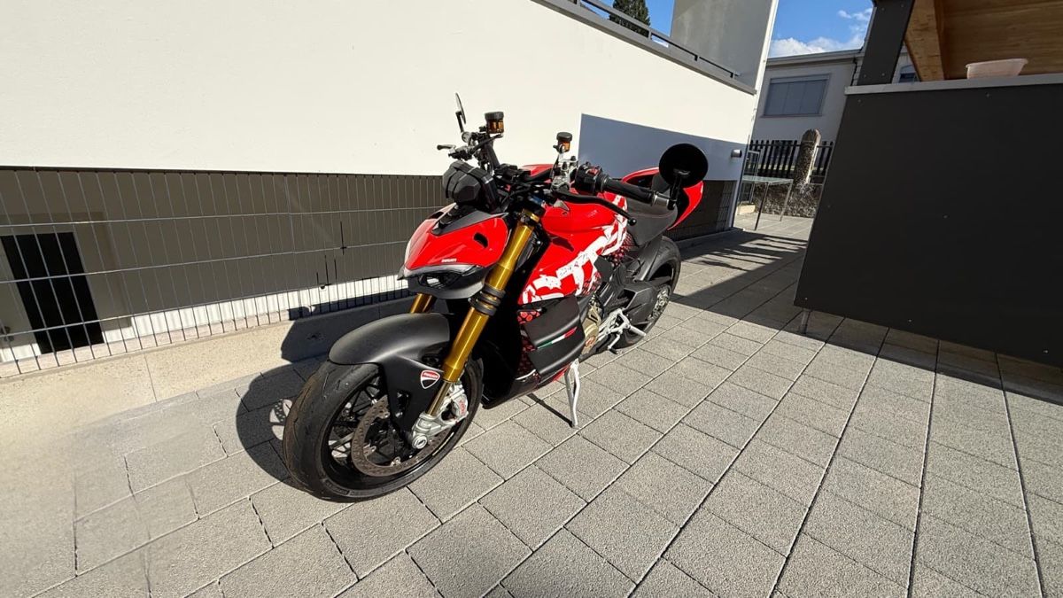 Ducati Strada: Ducati Streetfighter V4s – Usato da Sursee venduto da crdn_v4s 2