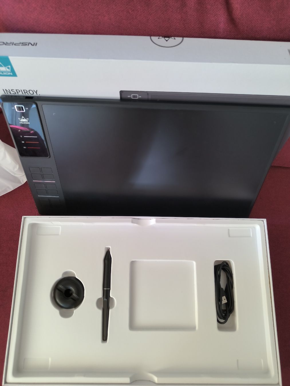 Huion Tablet PC: HUION Inspiroy Pen Tablet  – Usato da Ostermundigen venduto da tamyngal 1