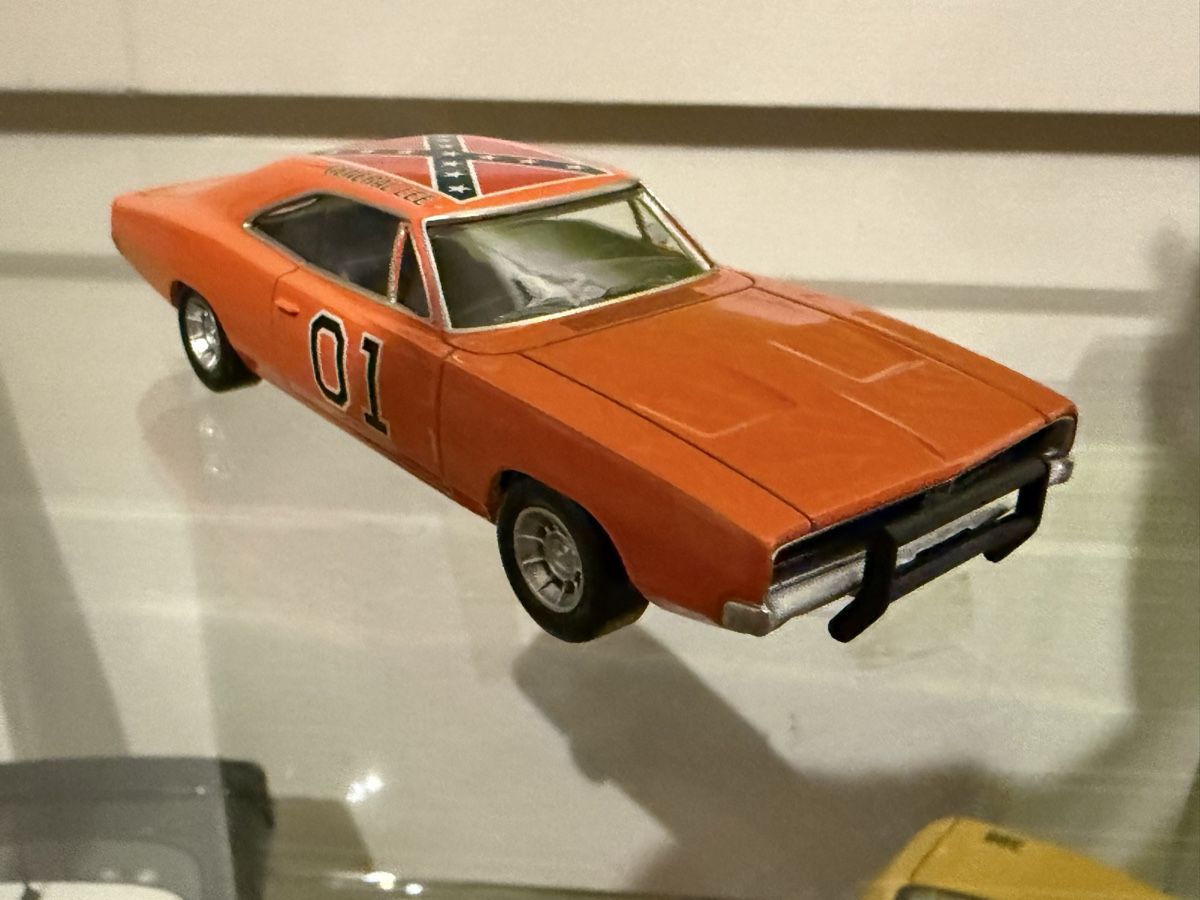 Dodge Modellini d'auto: Dodge Charger "General Lee"  1:43 Metall ! – Nuovo e nell'imballaggio originale da Basel venduto da Zomeg 2