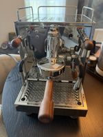 Siebträgermaschine Bezzera Magica mit Holzgriffe