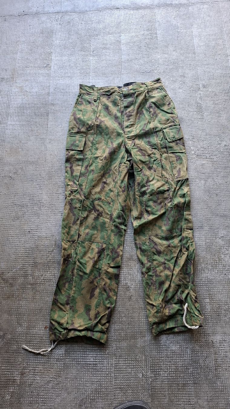 Uniformi: Armée russe uniforme VSR-93 – Usato da Plan-les-Ouates venduto da k.m.held 4