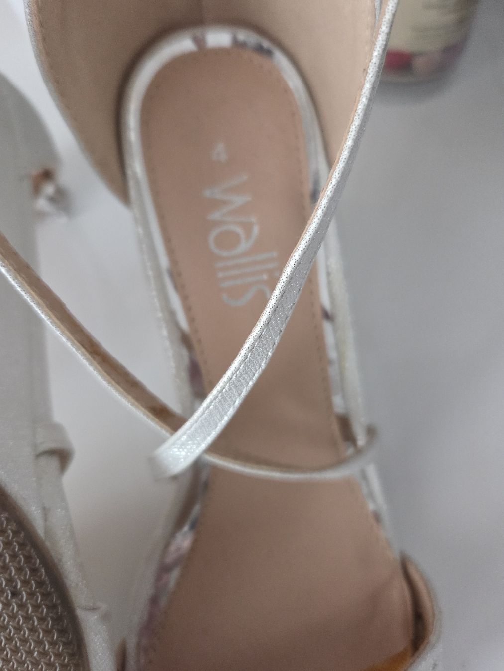 Damenschuhe: Walis Sandalen – Neu und originalverpackt aus Gossau SG von sar_7vt5