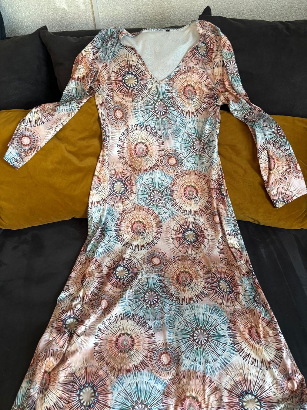 Kleider: MAXIKLEID aus Spanien neuwertig – Neu (gemäss Beschreibung) aus Merishausen von yourdream 4
