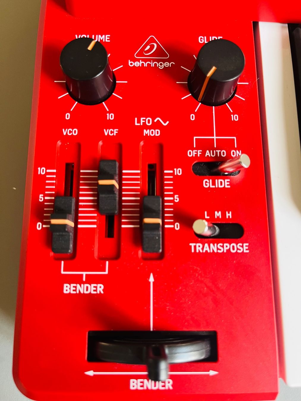 Instruments de musique: Behringer MS-1 MkII Red – D'occasion à Zürich par wataya 6