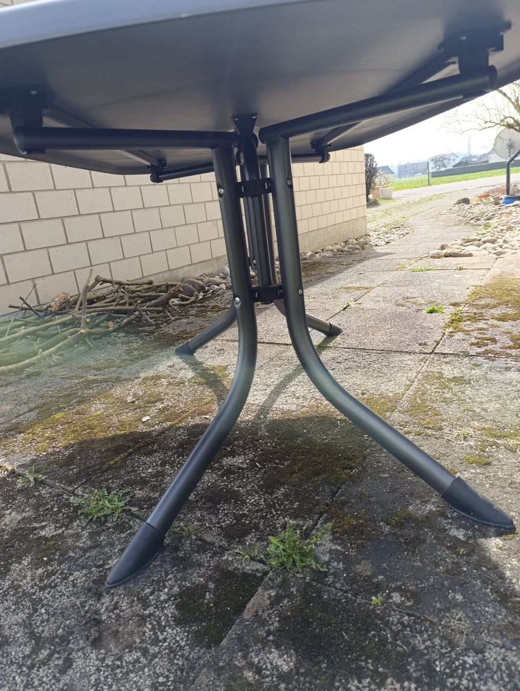 Set di tavolo e panche: MWH Gartentisch mit 4 Stühle – Usato da Rüthi (Rheintal) venduto da marycsipet 4