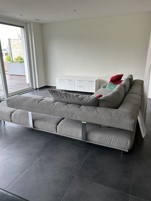 Divani: Ecksofa grau gebraucht – Usato da Wilen b. Wollerau venduto da Hermle