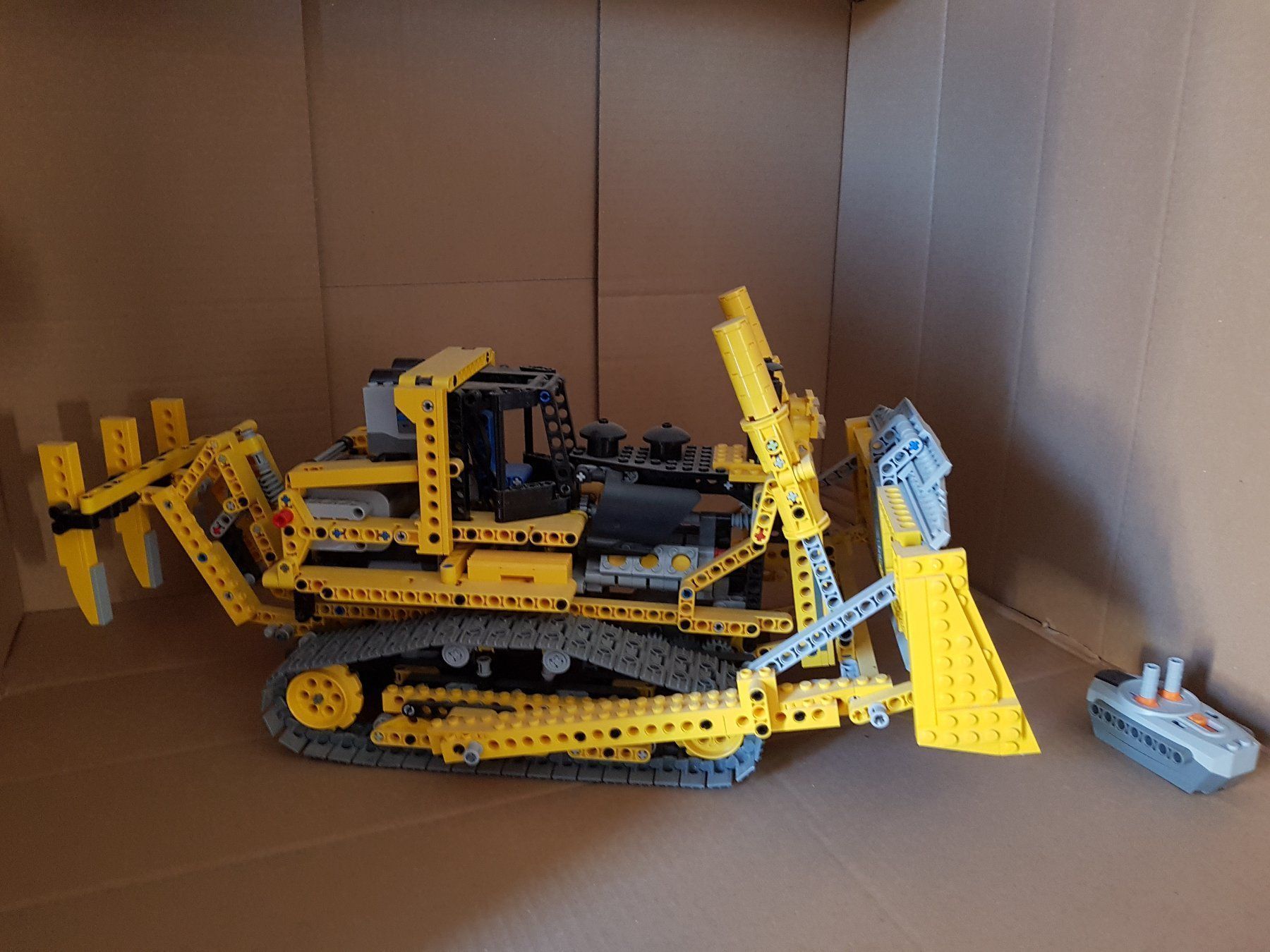 Lego Kit di costruzioni: LEGO Technic Bulldozer (motorisiert) – Usato da Sirnach venduto da Schte001 3