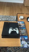 PlayStation 4 (PS4) 