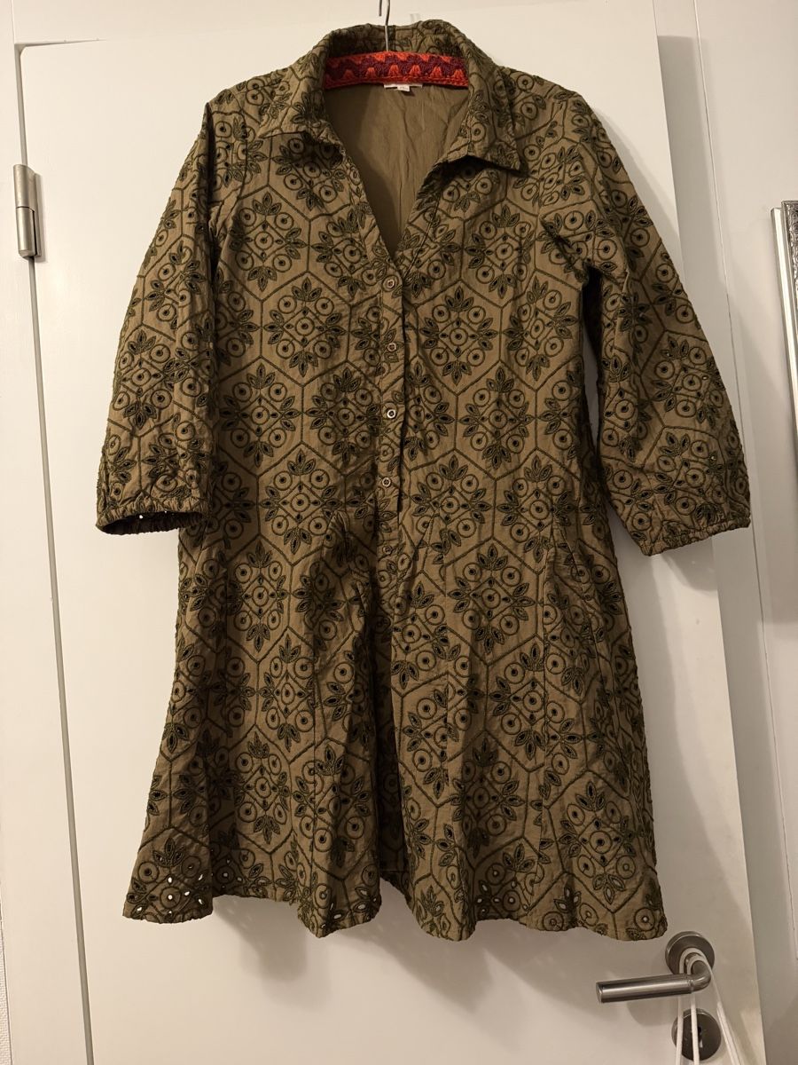 Maison 123 Robes: Maison 123 Kleid – D'occasion à Obfelden par tan_9lj9