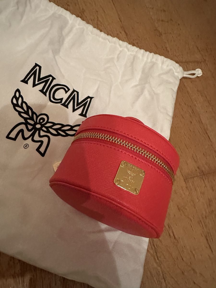 Mcm Sacs femmes: MCM Schmuck Etui  – D'occasion à Bern par Ruhrallee