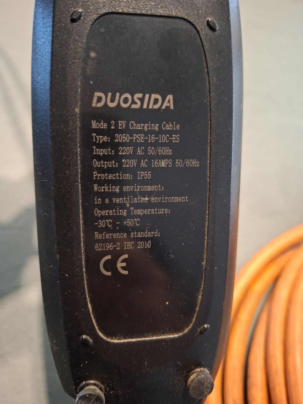 Chargeurs de batterie: ev2 charger 16 A 9 mt – D'occasion à gordola par laplace1959 1