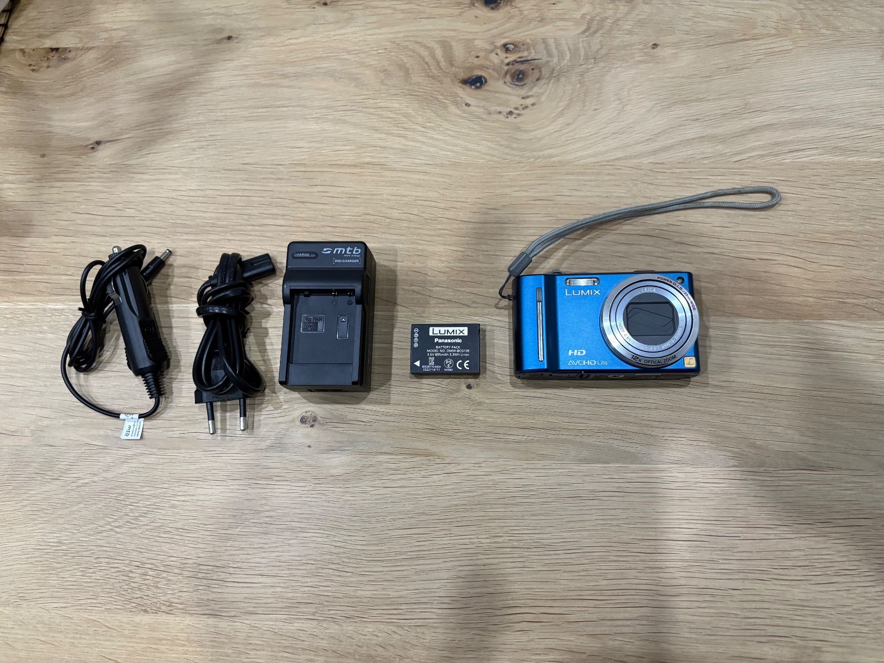 Panasonic Fotocamera: Panasonic Lumix DMC-TZ10 Digitalkameras – Usato da Lausen venduto da sen_jm7c