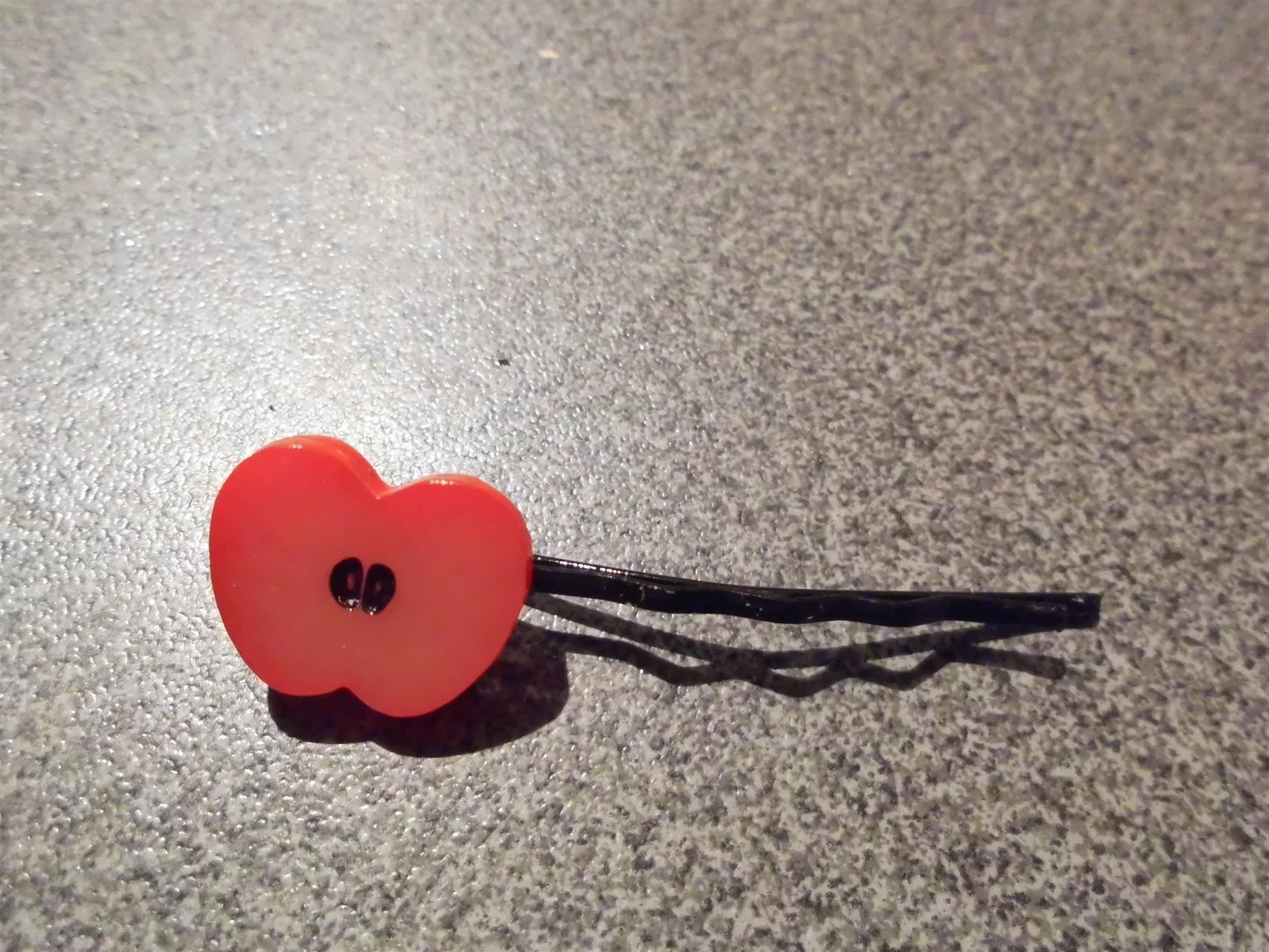 Accessoires pour cheveux: Haarspange Apfel, rot – Neuf (Voir description) à Zürich par abraxas1291