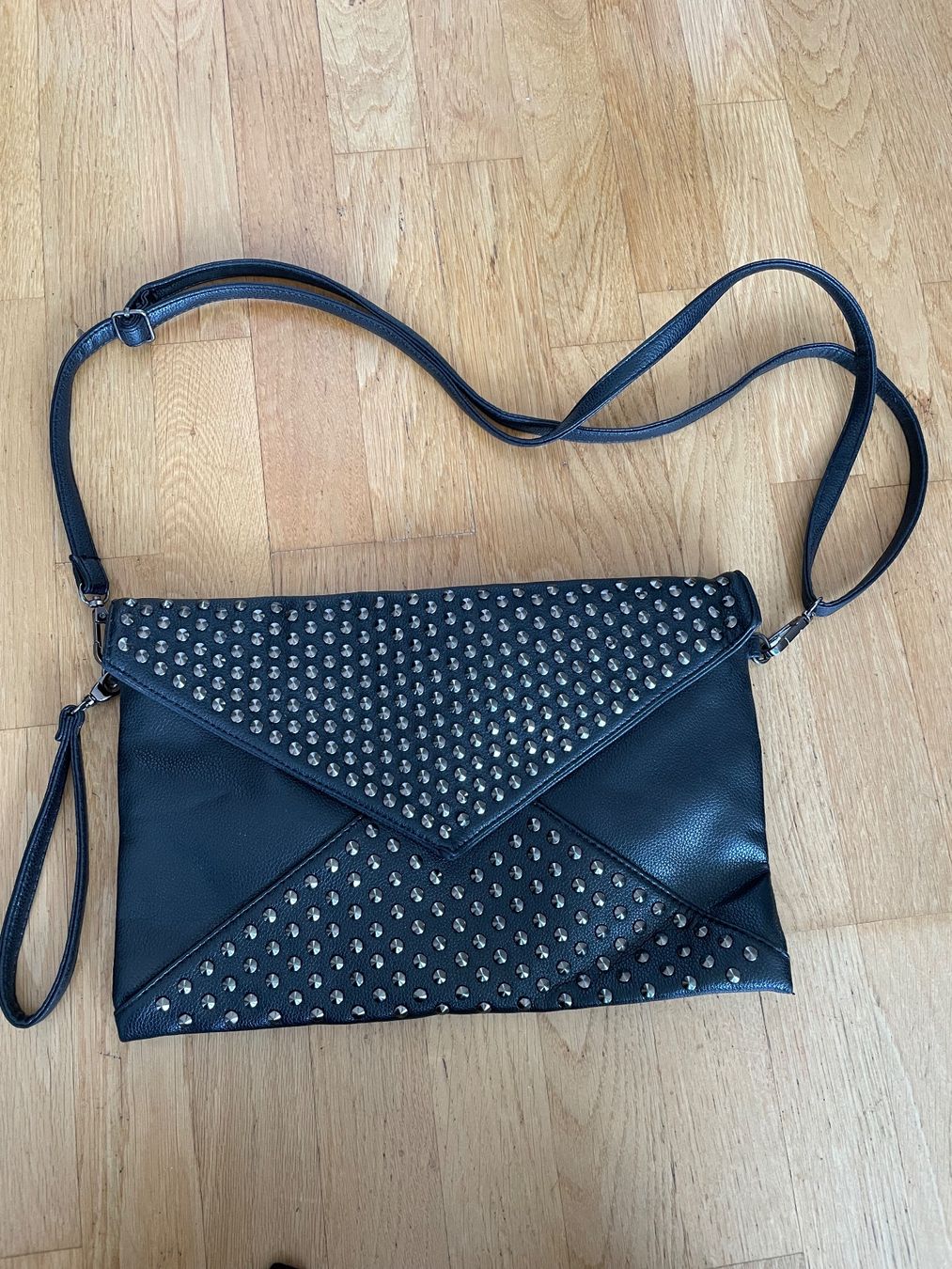 Borse da donna: Umhängetasche / Clutch – Usato da Selzach venduto da iagiag98