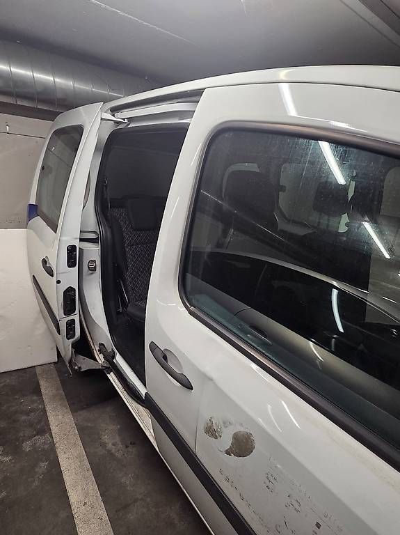 Automobili: Renault Kangoo 1.6  – Usato da Basel venduto da ire_h72y 4
