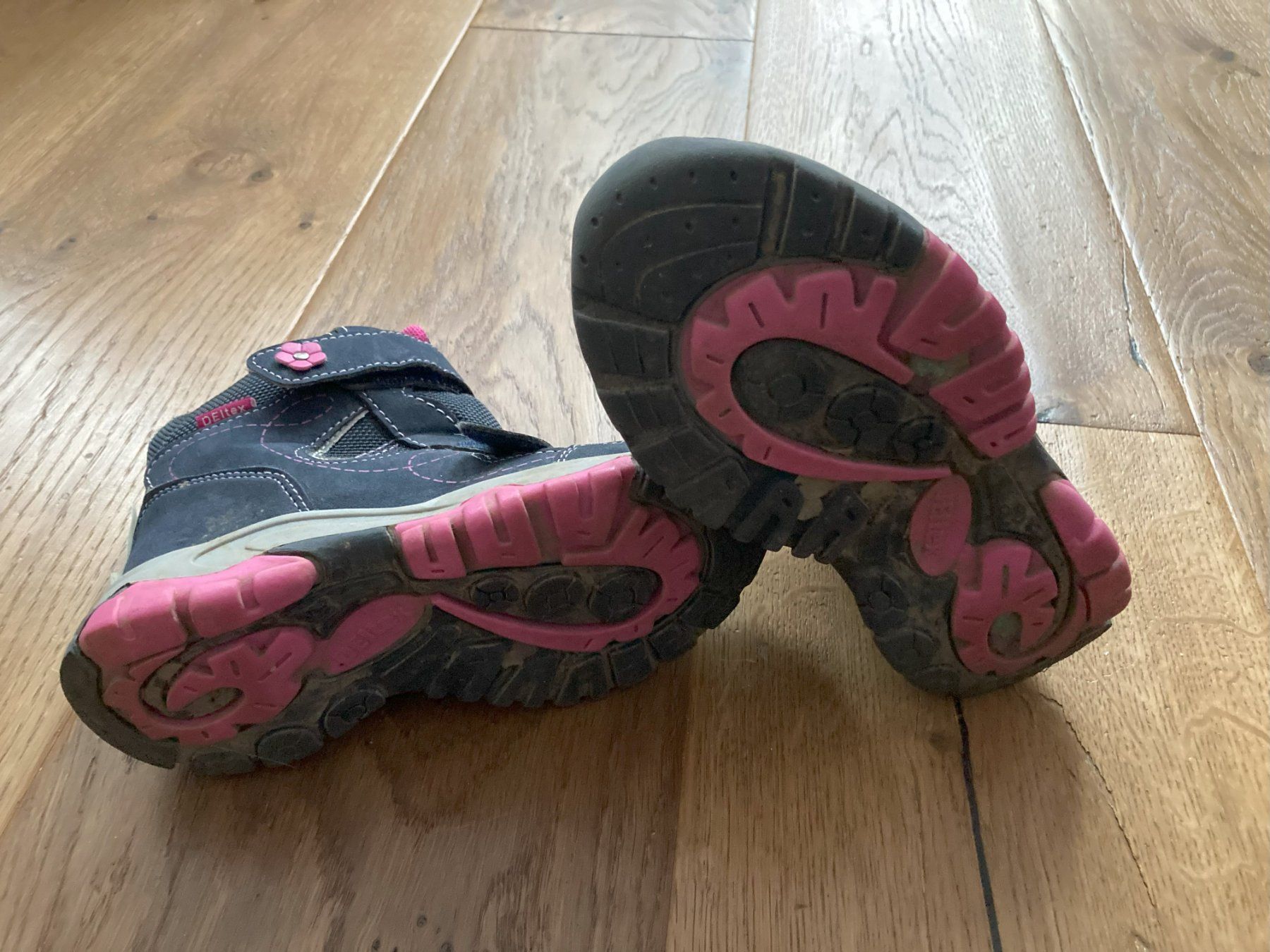 Schuhe für Mädchen: Winterstiefel – Gebraucht aus Granges-Paccot von Fwaeber 2
