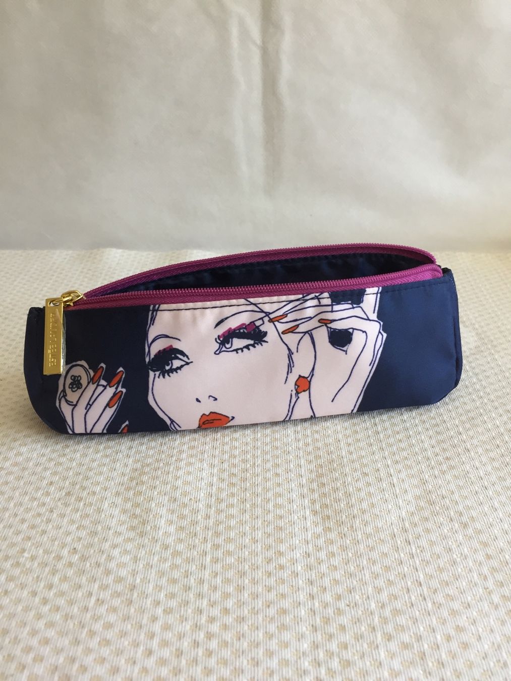 Estée Lauder Custodie per cosmetici: Estée Lauder - Trousse de maquillage – Usato da Sion venduto da accroshoes