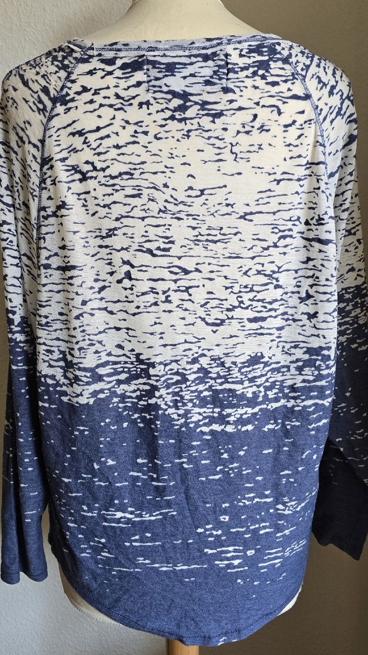 Zara Top: Top oversize bleu et blanc, manches longues taille S – Usato da Genève venduto da Saleena 2