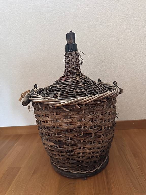 Toutes les décorations: Korbflasche gross – D'occasion à Zollikofen par Shenile