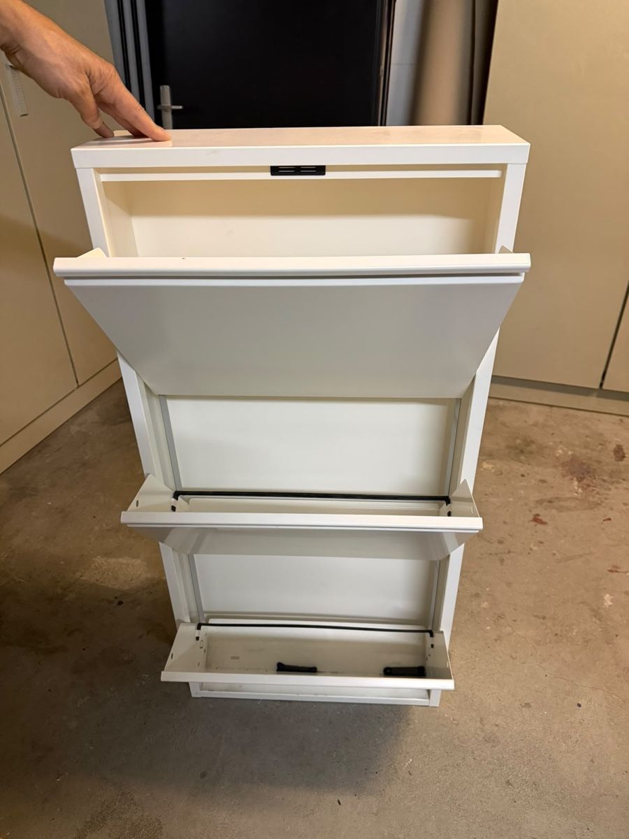 Livique Guardaroba: Schuhschrank – Usato da Chur venduto da corindola 2
