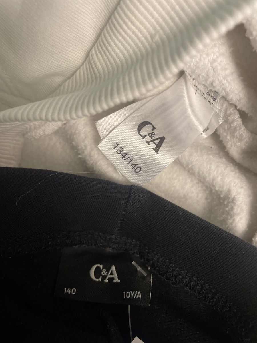 C&A Lotti & Set di vestiti: C&A Kleiderset Gr.134/140 – Usato da Obergerlafingen venduto da cabo4 2