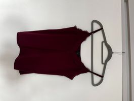 Bordeauxrotes Spitzen-Top mit Trägern