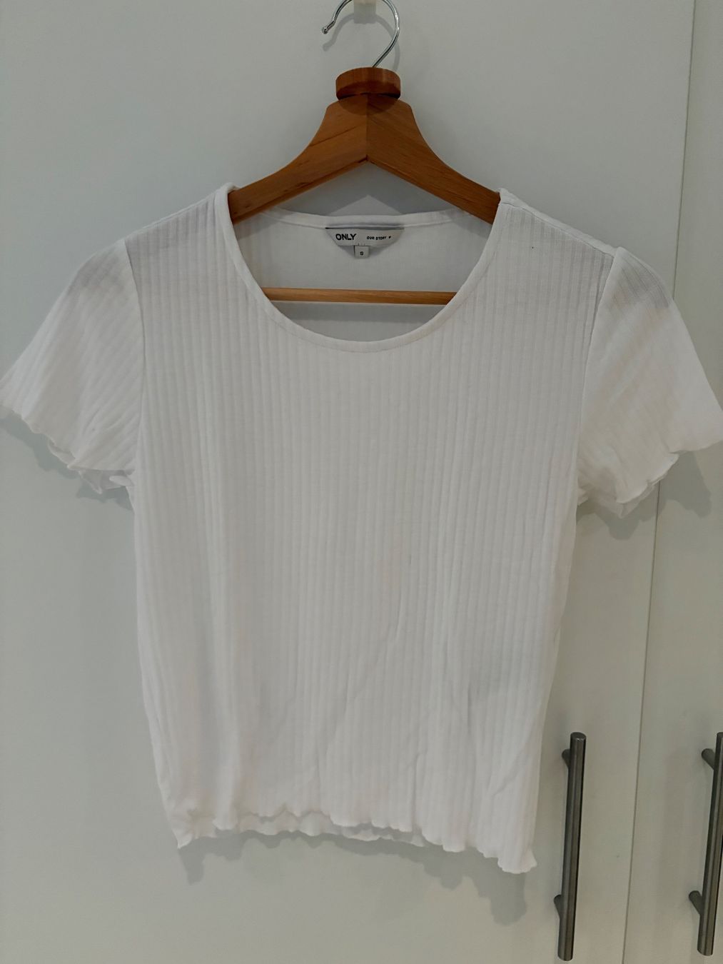 Only T-shirt: Shirt Only Gr.S weiss – Nuovo (secondo la descrizione) da Domat/Ems venduto da sar_q5bm