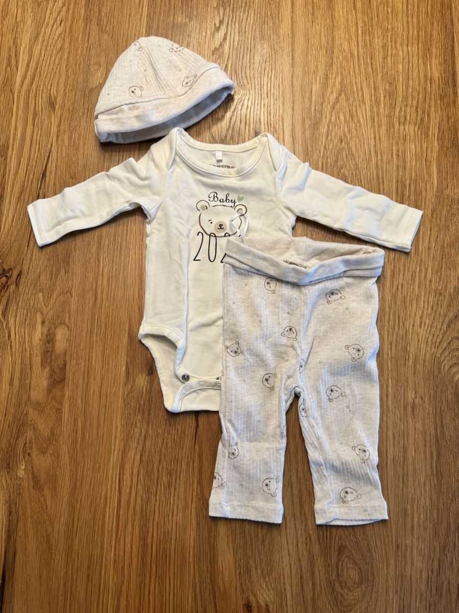 Lotti & Set di vestiti: Set neonato – Usato da Giubiasco venduto da ValeB89