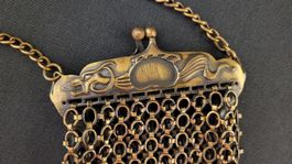 Metall-Geldbörse mit Drachen-Dekor