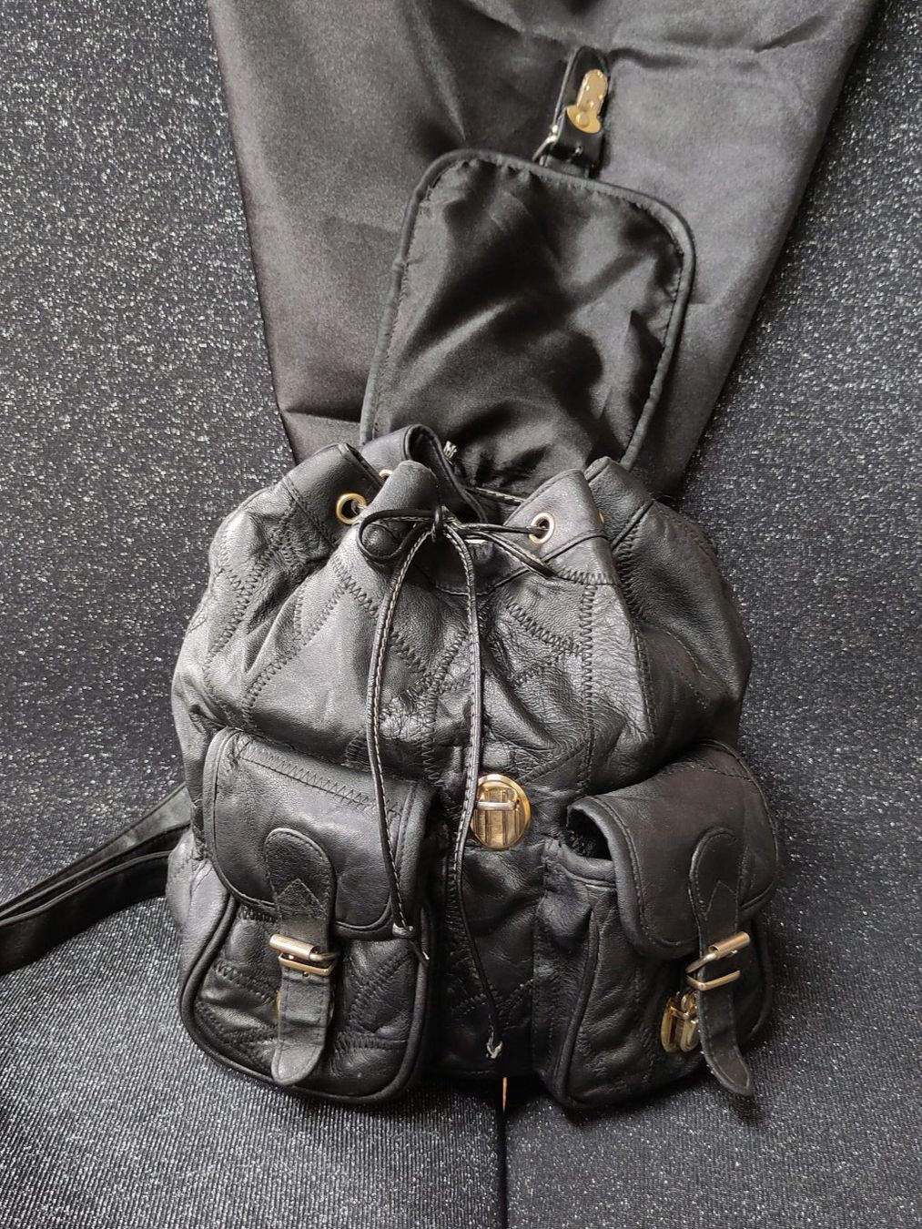 Zaini: Rucksack vintage schwarz – Usato da Meilen venduto da Glaussonauten 1