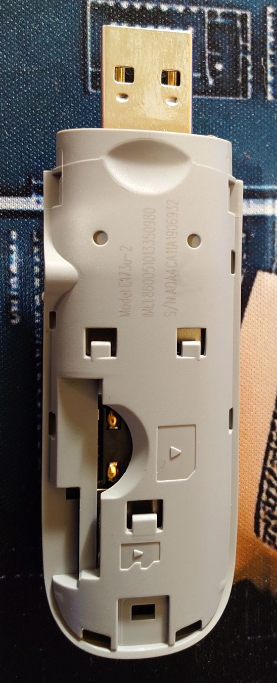 Huawei Chiavette USB: M-Budget Hotspot - Klassiker - USB Stick - Sim Karten – Nuovo (secondo la descrizione) da Ennetmoos venduto da Faders 4