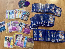 Pokémon Kartensammlung ca. 300 Karten – Holo, V & Zubehör