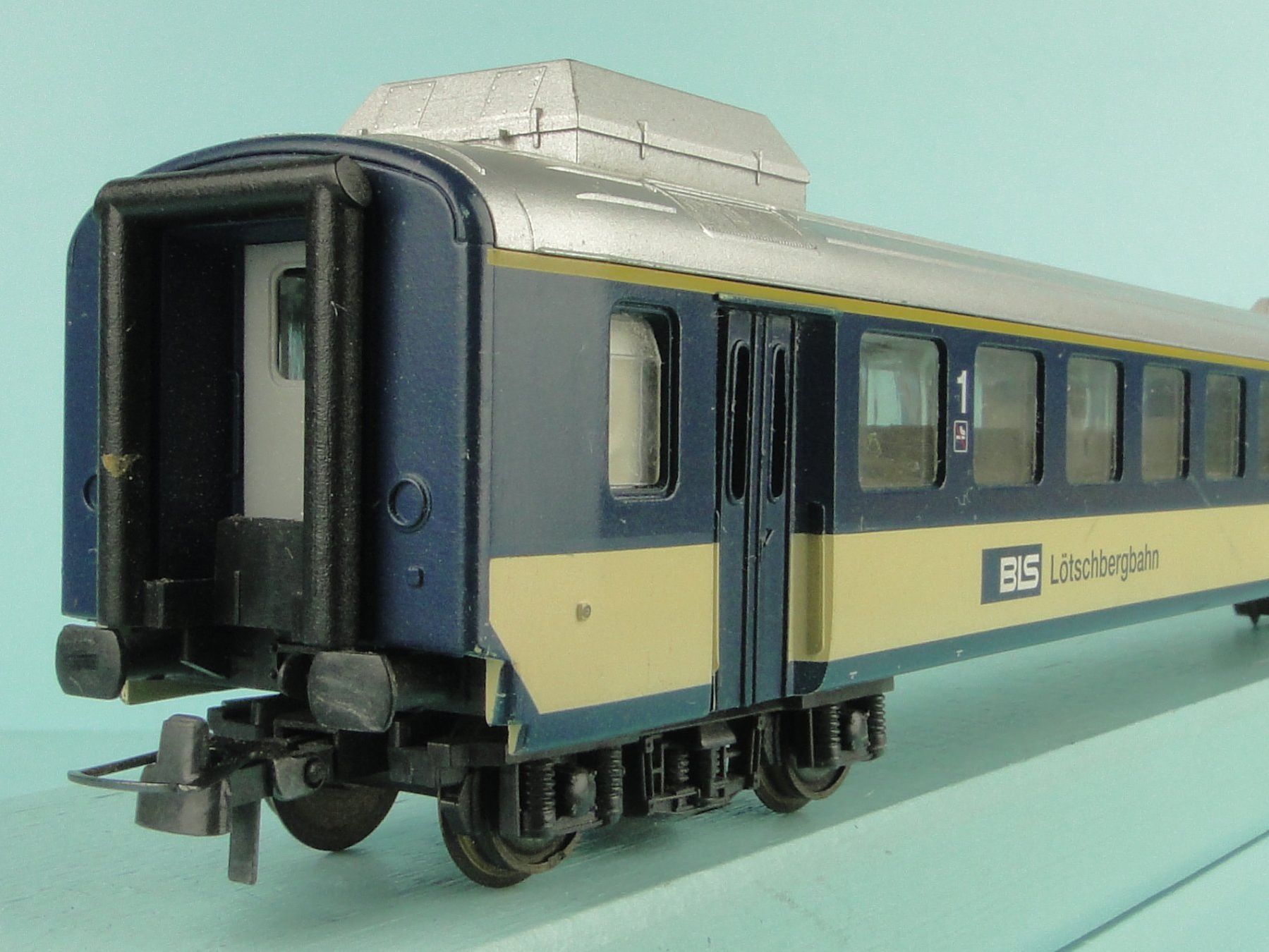 Lima Trains électriques: LIMA 309510 BLS Salon Bleu – D'occasion à Bülach par cann11 6