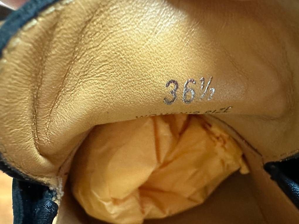 Damenschuhe: Tod´s Loafer, Grösse 36,5 – Gebraucht aus Tagelswangen von 9888 1