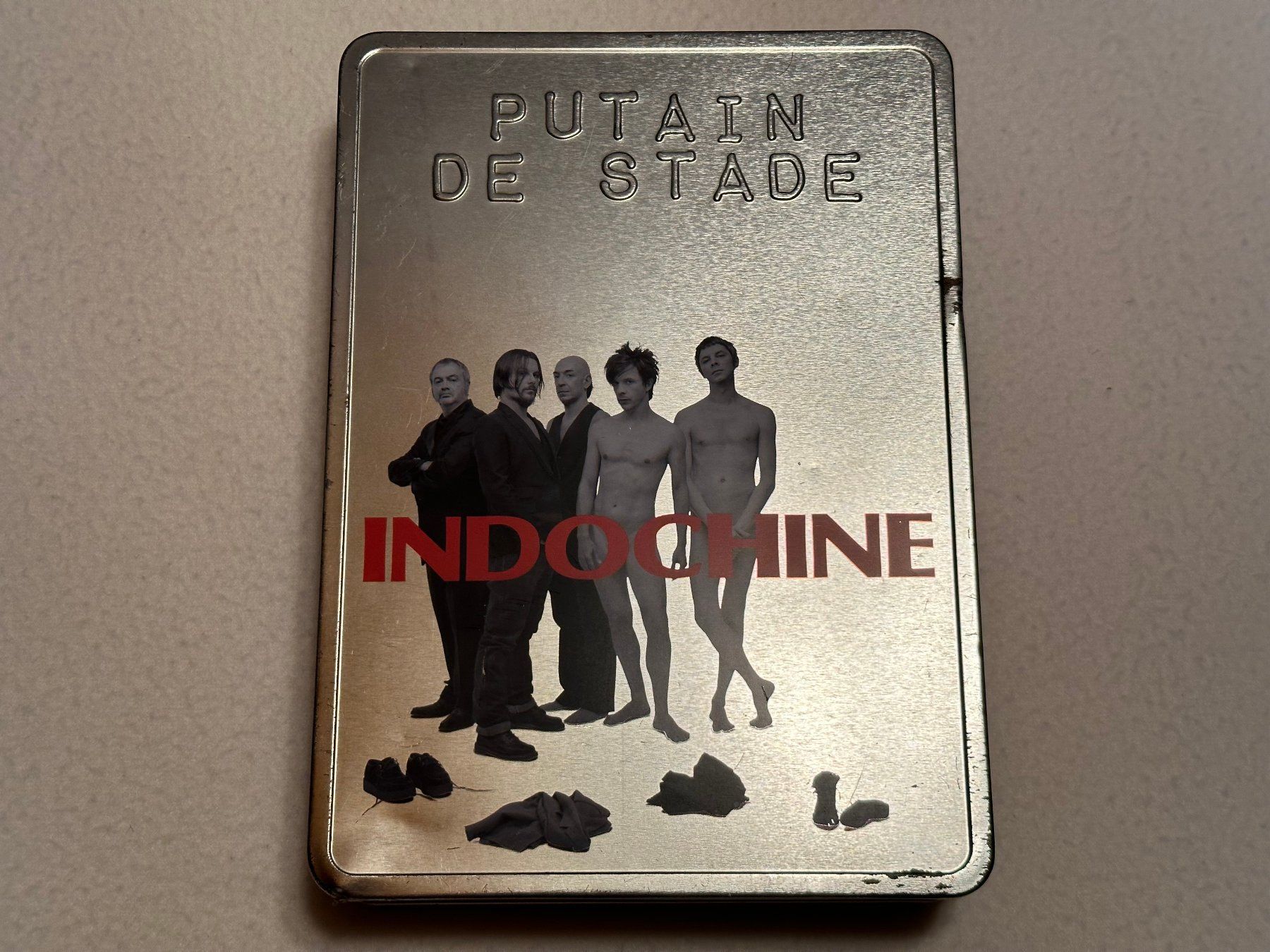 Tutti i DVDs: Coffret Indochine "Putain de Stade" 26.06.2010 – Usato da Ste-Croix venduto da mjmg 1