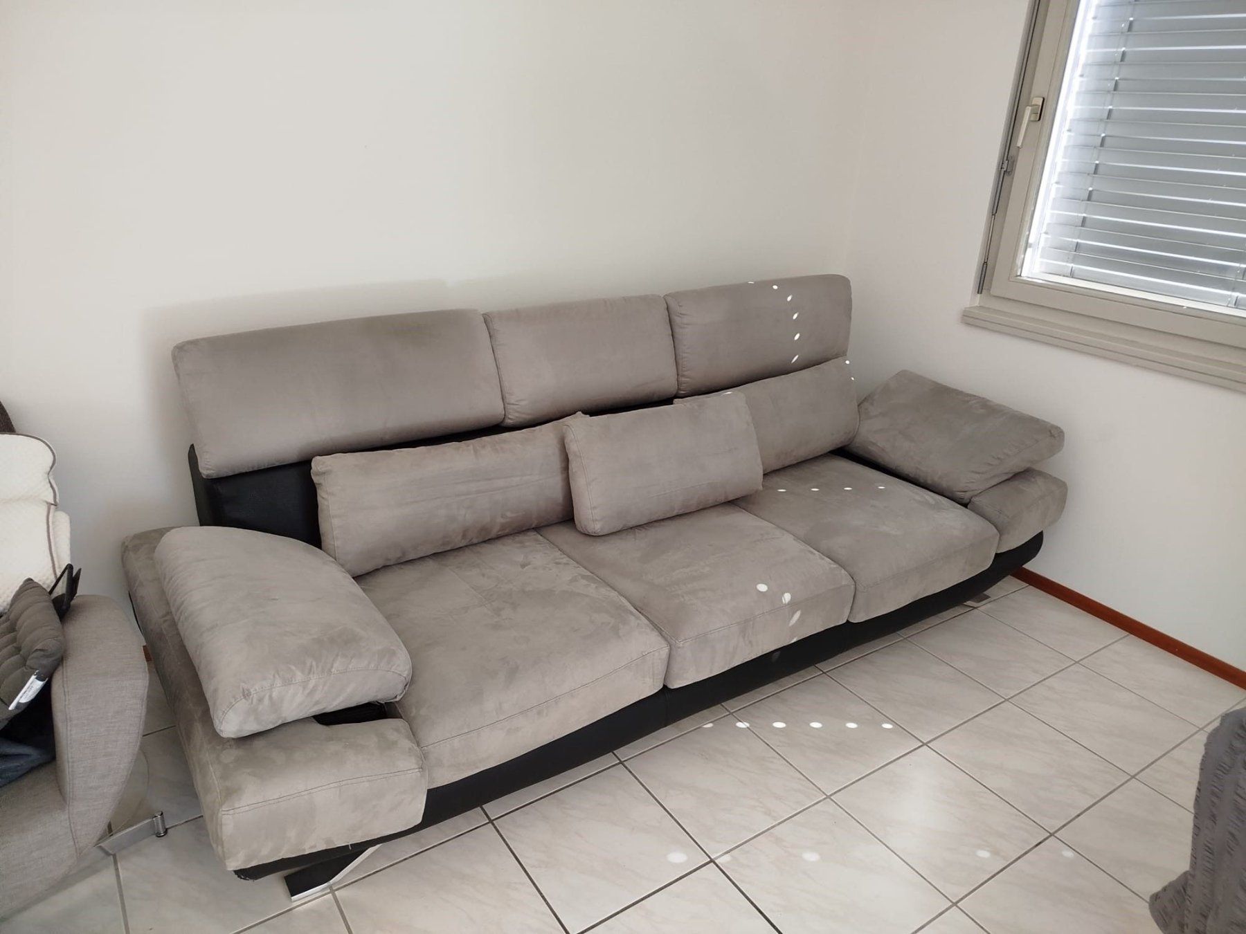 Divani: Divan Divano 230cm – Usato da Intragna venduto da Digger3