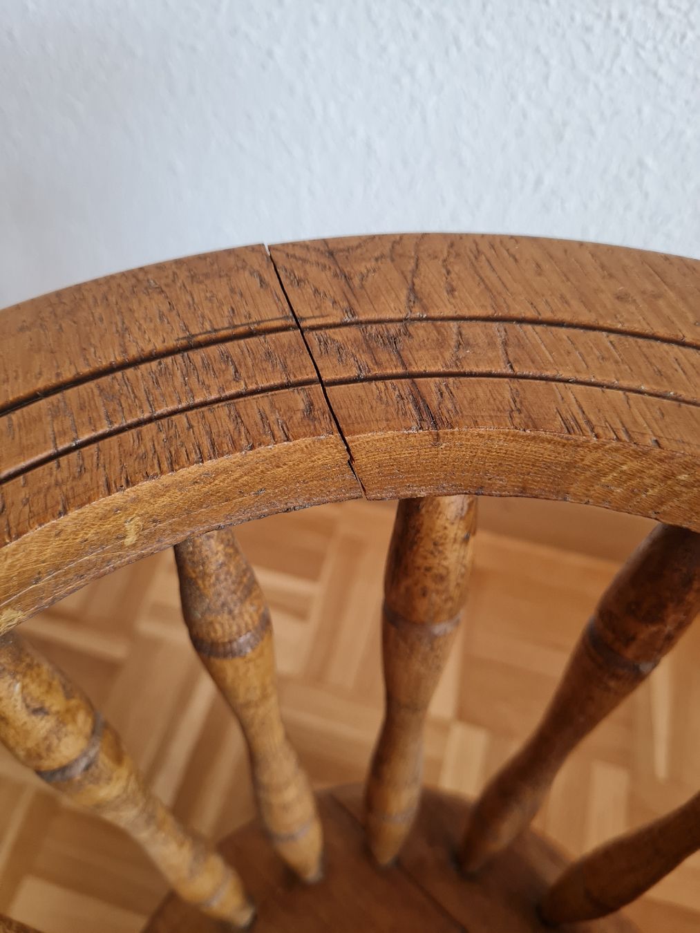 Tutte le decorazioni: Vintage Holz-Blumenständer – Usato da Maur venduto da Tashi010 4