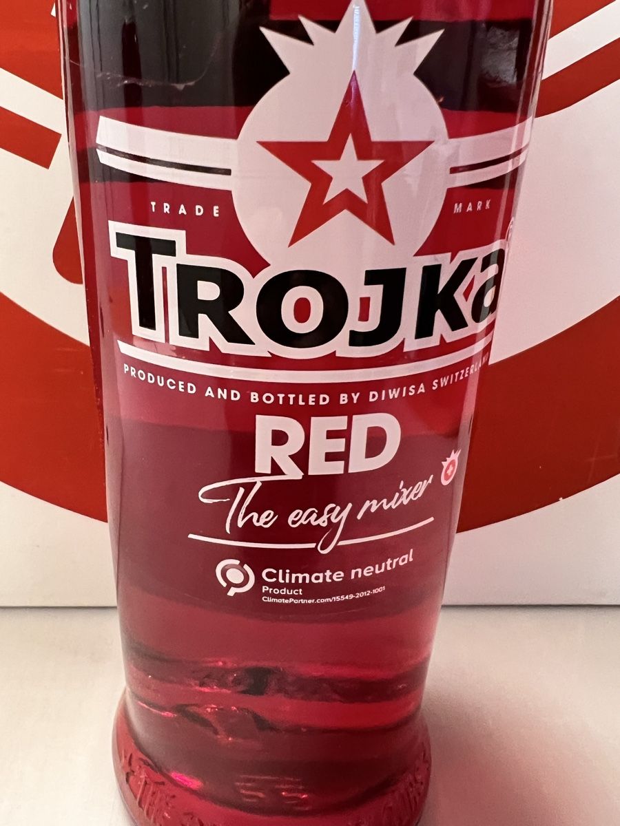 Trojka Bevande alcoliche: Trojka RED Vodka – Nuovo (secondo la descrizione) da Sevelen venduto da Ritiplampi 1